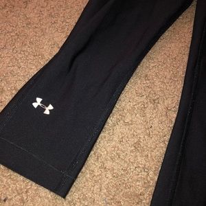 Under Armour Pants - Under armour cropped leggings Under Armour Pants - Under armour cropped leggings